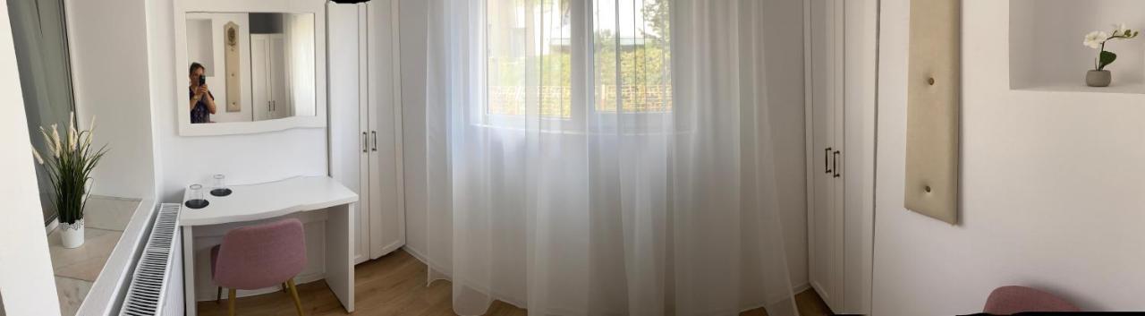 Casa Cattleya Hotell Târgu Jiu Exteriör bild