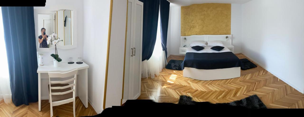 Casa Cattleya Hotell Târgu Jiu Exteriör bild